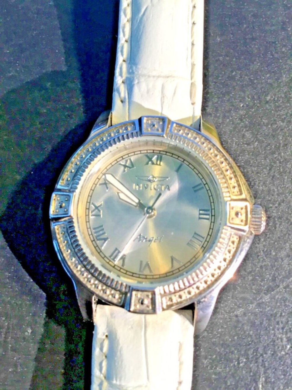 Invicta Angel Lady Model 14933 - Ladies Watch Quartz - Picture 11 of 11